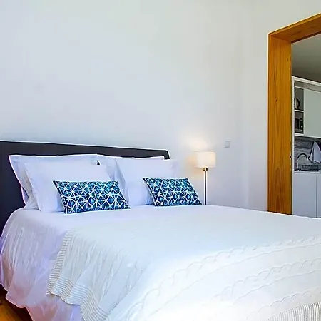 Liiiving In Blue Flower Hotel Oporto