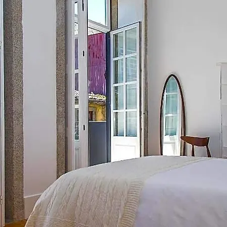 Liiiving In Blue Flower Hotel 4*