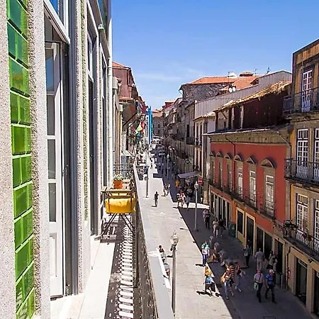 Liiiving In Blue Flower 4* Oporto
